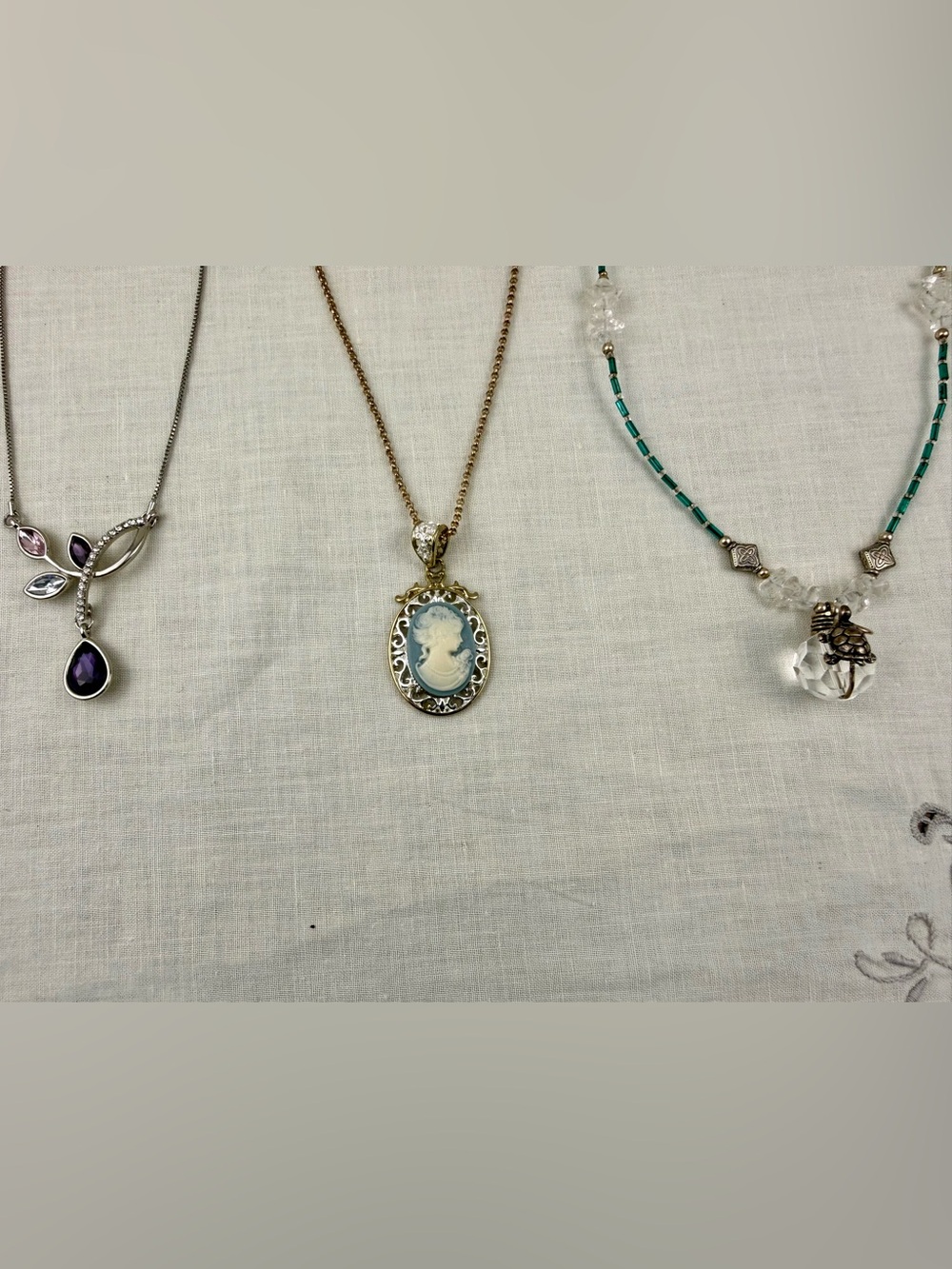 3 Necklace Lot Cameo Turtle Pendant LBVYR Rhinestone Fashion Jewelry - Picture 11 of 11